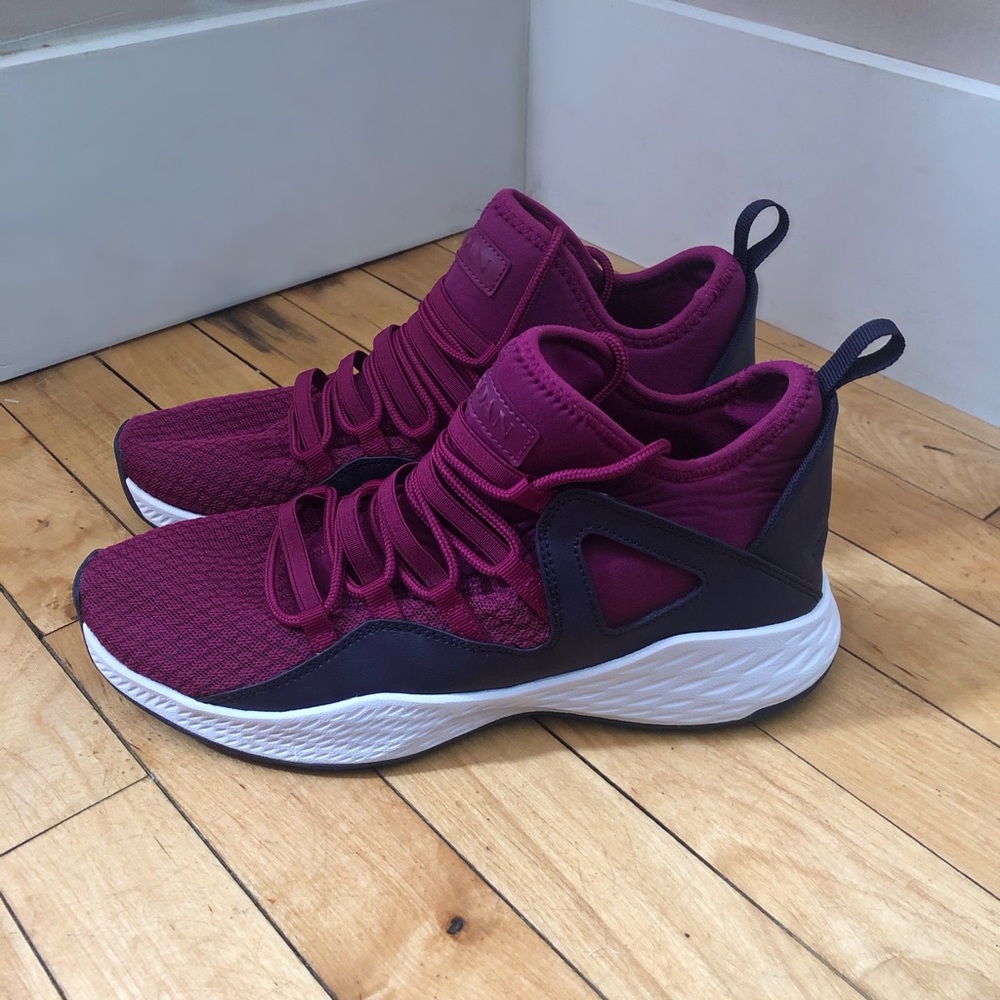 Jordans - Picture 2 of 3